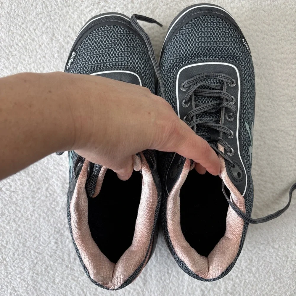 G-DEFY Womens 'Mighty Walk' Shoes Size 10.5 Gray/Pink Sneakers Comfort EUC - Picture 5 of 14